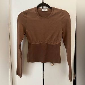Aritzia Babaton Sculpt Knit Longsleeve size small